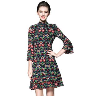 奈昕让您穿着漂亮个性化私人订制 29939 乡村淑女风修身连衣裙中