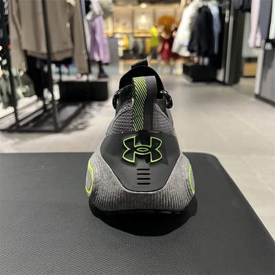 UnderArmour安德玛HOVR男秋冬高端运动轻便透气休闲跑步鞋3027672