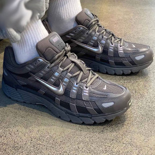 Nike耐克男防滑耐磨轻便透气网面舒适运动老爹旅游跑步鞋CD6404