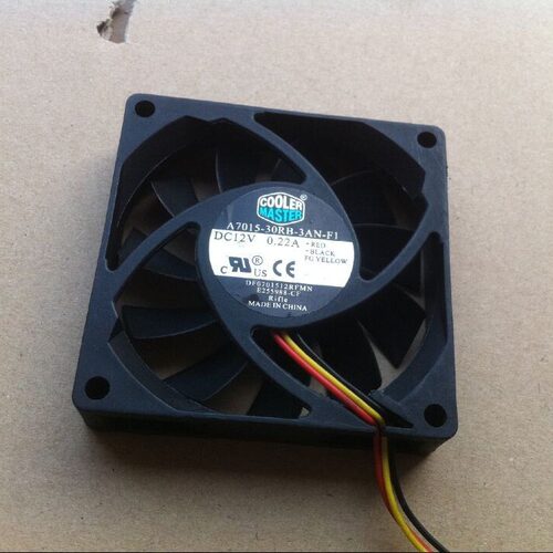 酷冷至尊 7015静音CPU散热风扇 12V 0.18A A7015-30RB-3AN-F1 3线