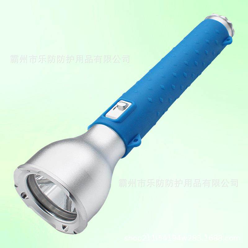 100米潜海远光照射灯SW2150防摔潜水手电筒手持便携强光照明灯