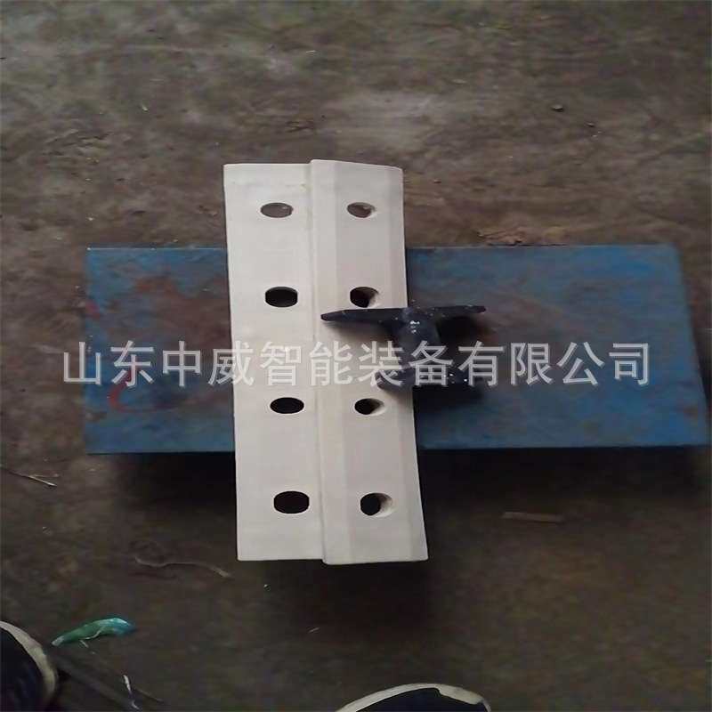 供应尼龙绝缘道夹板 安装方便配有螺栓 24轨用尼龙绝缘道夹板