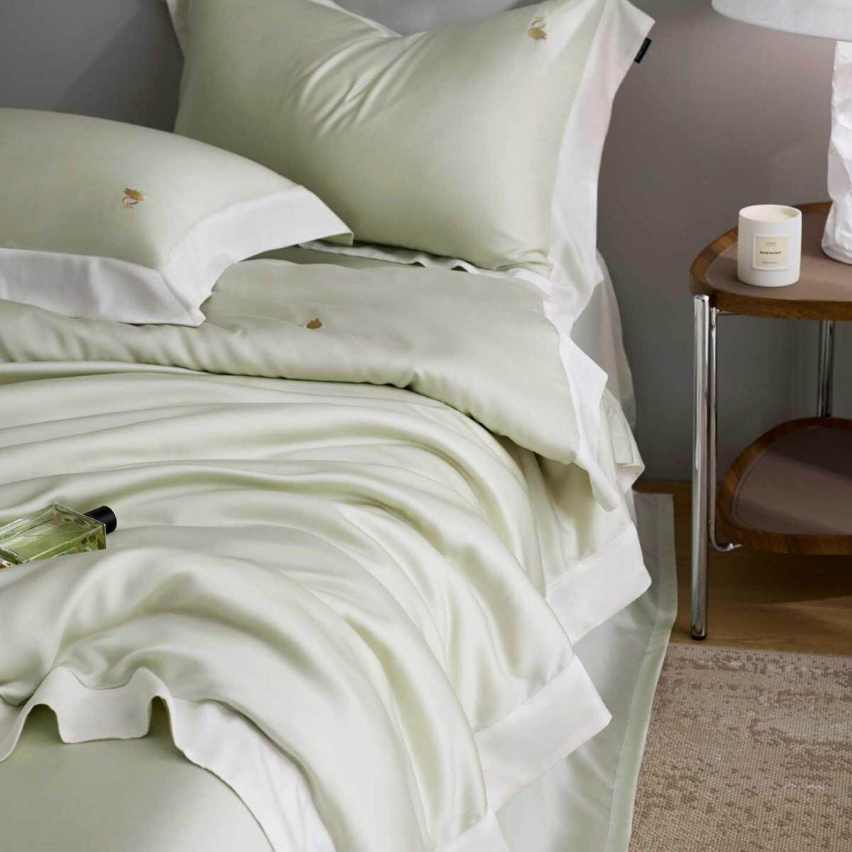 英伦奥地利细旦天丝四件套夏季丝滑裸睡天鹅刺绣床单被套床上用品