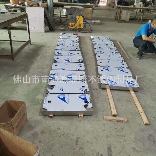 广告牌展示牌展架立式落地式立牌展示牌宣传展示架底座水泥加固