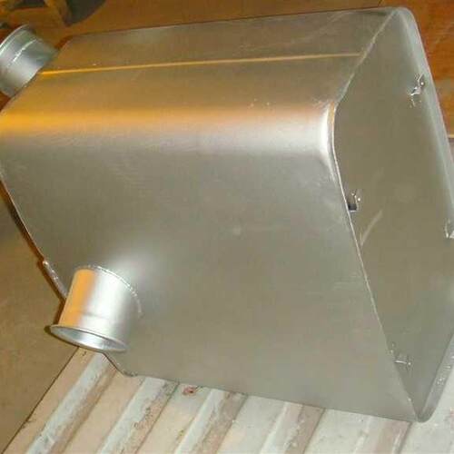 适用重汽豪沃HOWO A7车用消声器总成 AZ9925540080