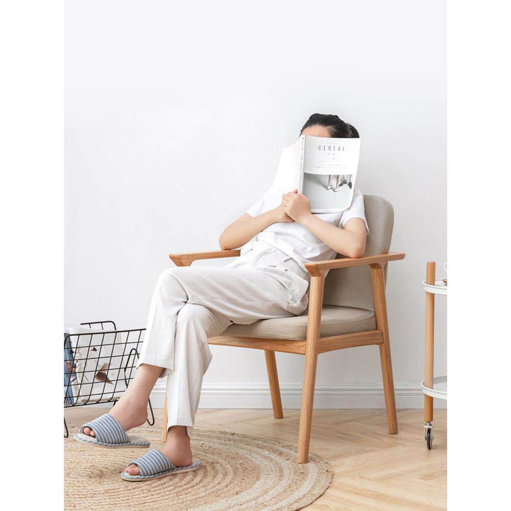 日式书房实木扶手茶椅北欧休闲靠背学士椅子新中式原木风家用餐椅