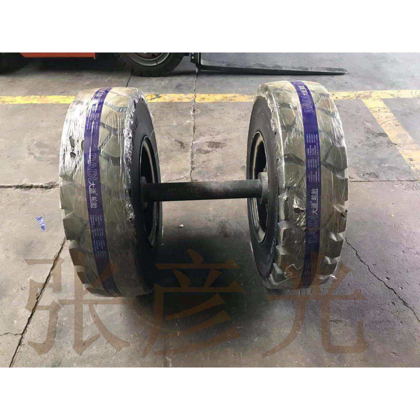 拖车设备实心轮港口/机场/隧道台车配套独轮万向架子轮800x200轮