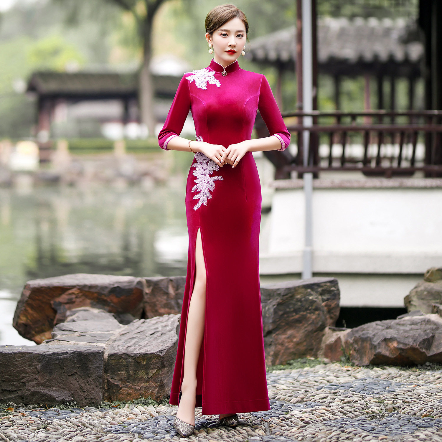 2026新款金丝绒连衣裙秋装女妈妈中国风改良版旗袍冬款加厚冬裙高