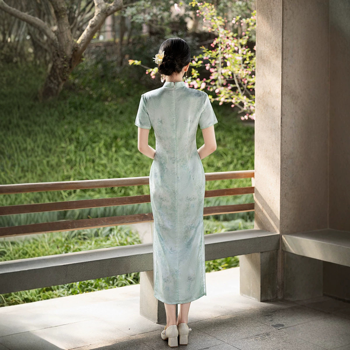 2026新款绿色新中式旗袍长款改良旗袍女生短袖旗袍上班可穿日常款 - 实物图