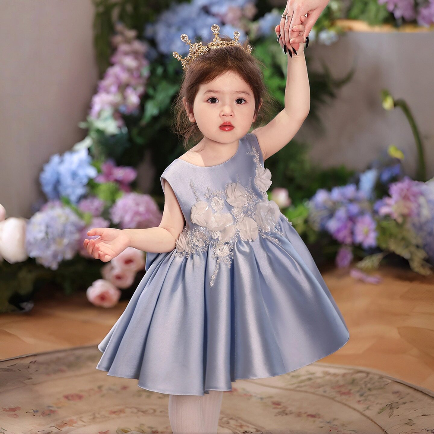 2026新款女童周岁礼服裙缎面可爱女宝宝生日抓周公主裙日常连衣裙图片