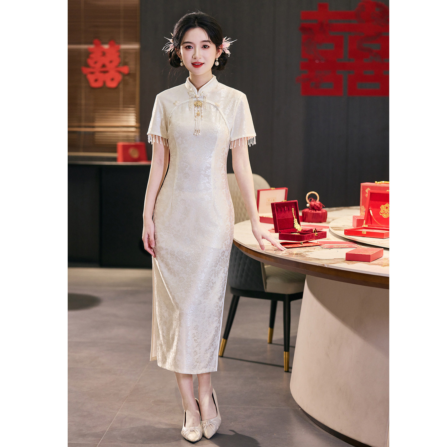 2026新款白色新中式旗袍高端大气上档次早春绝美订婚裙小个子