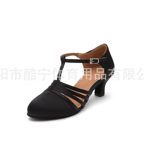 2026新款亚马逊跨境女士拉丁舞鞋缎面T型绑带搭扣中跟适合晚会低