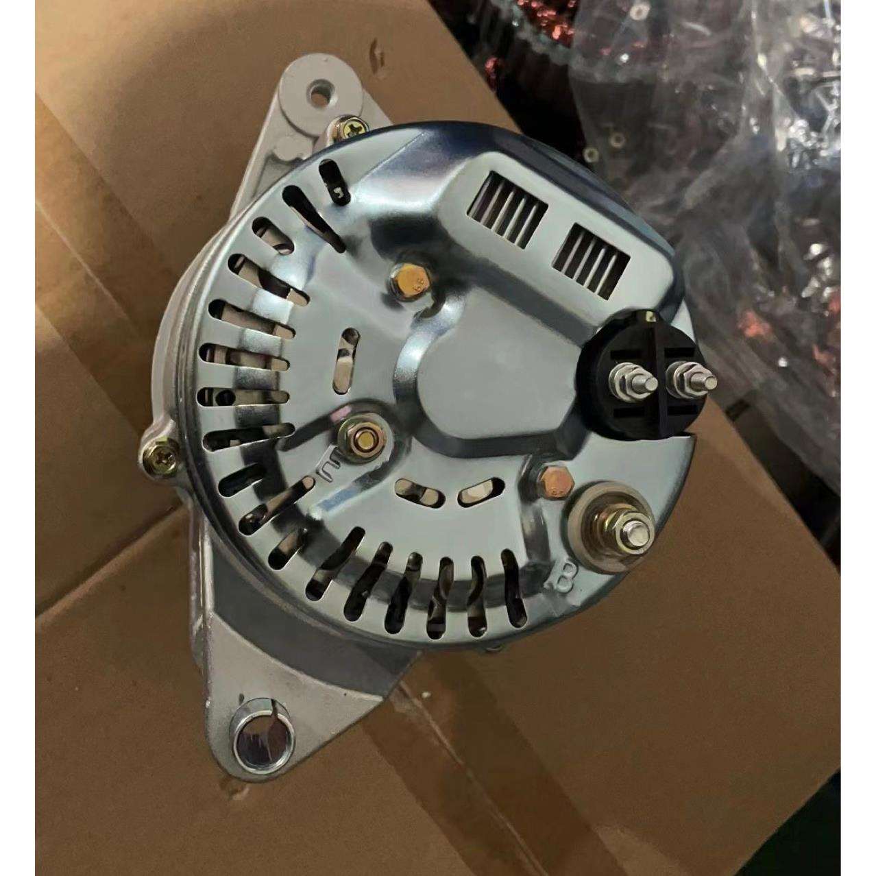 适东用约翰迪尔10524拖拉机3发电机方红LR6B发电机1V8888
