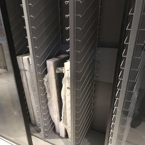 衣橱柜门样板色板钩展板钩架展示架钩连体式免打孔层板托不锈钢色