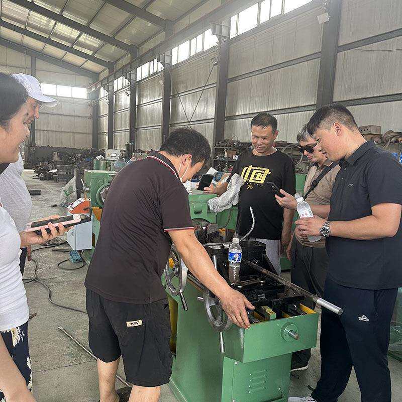 8139型电动套丝机多功能圆钢螺栓车牙机自动钢管套扣机厂家现货