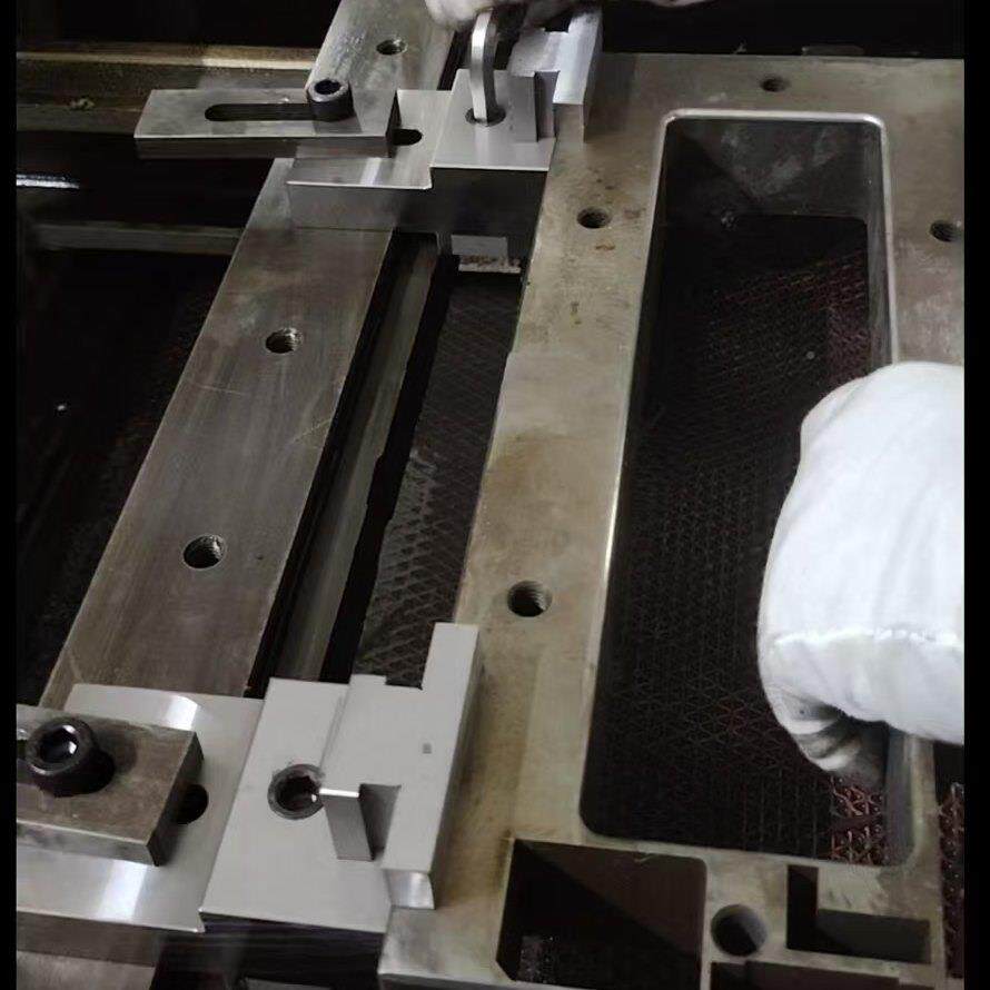 切线割夹具线切割红夹具线7切割压板线切网割型线01切割快速夹具