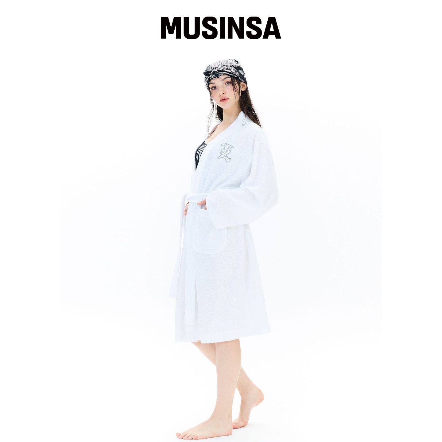 LUVISTRUE BE L LOGO 浴袍(白色) MUSINSA韩国官网直邮进口