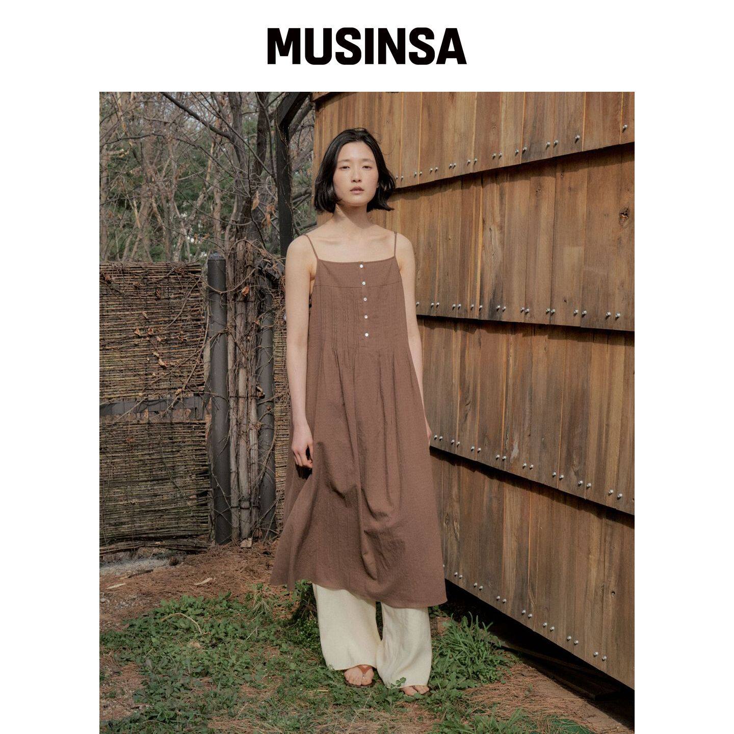 STEP AROUND 褶皱扣带连衣裙_棕色 MUSINSA韩国官网直邮进口