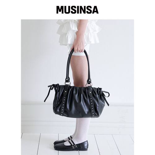 ALKI ALKA 铆钉褶皱包（黑色） MUSINSA韩国直邮官方正品