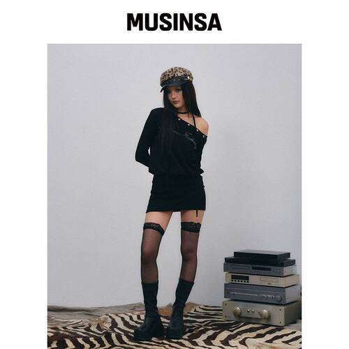 SCHISM INDUCING HEISEI GYARU 连衣裙 黑色 MUS韩国官网直邮进口