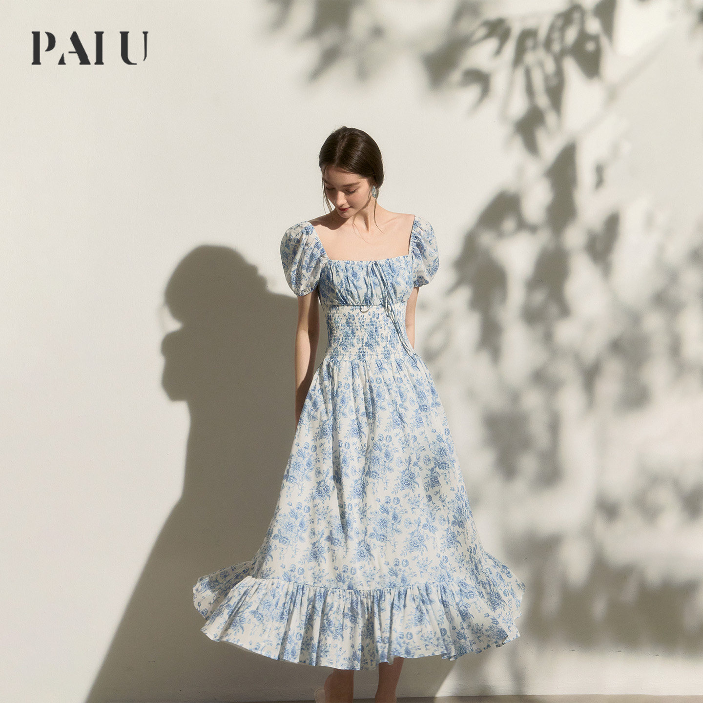 PAIU瓷青花信|法式青花花卉印花方领泡泡袖茶歇连衣裙度假风长裙