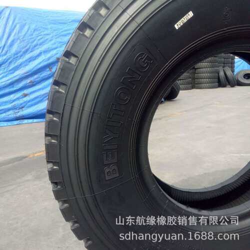 厂家直供1100R20 1200R20 卡车钢丝轮胎加强加厚大载耐磨轮胎