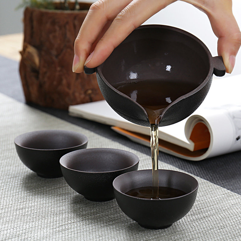 功夫茶具套组黑陶旅行套装一壶三杯个性茶道便携式茶具车载鱼型嘴