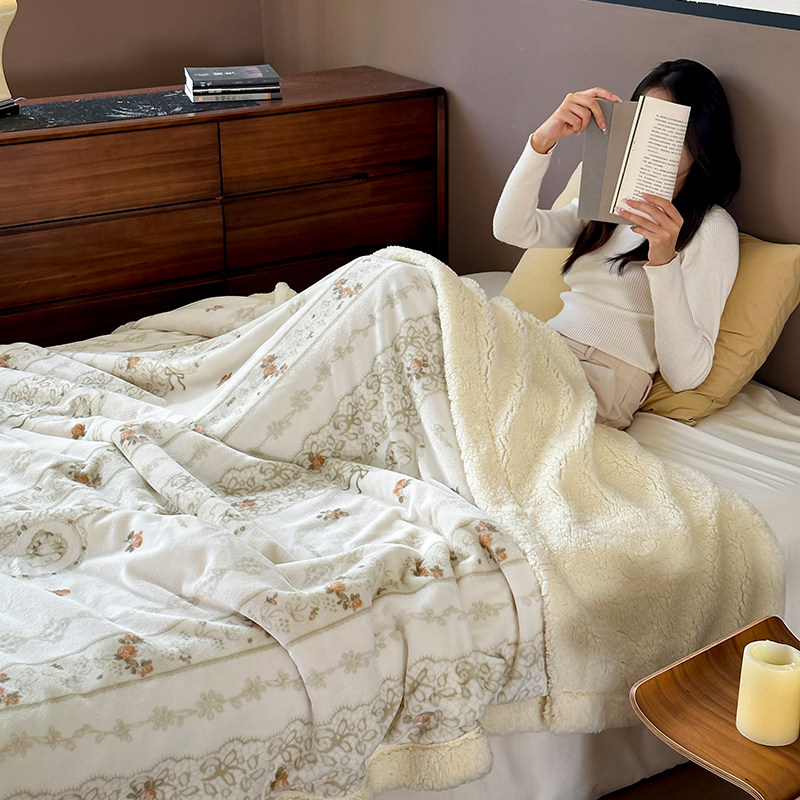 秋冬季毛毯沙发盖毯羊羔绒双层加厚被套办公室午睡学生毯子