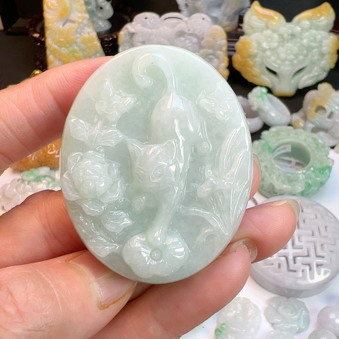 送证书 天然翡翠缅料A货小猫