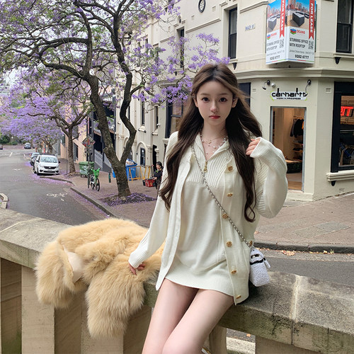 你的懒懒llan【Jennie时装周】宽松随性针织套装性感背心+开衫