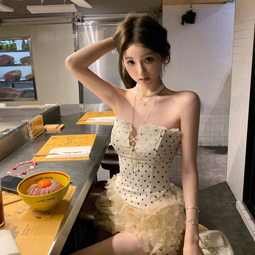 你的懒懒llan【白兰地爱神】蕾丝波浪花边蝴蝶结设计波点抹胸女