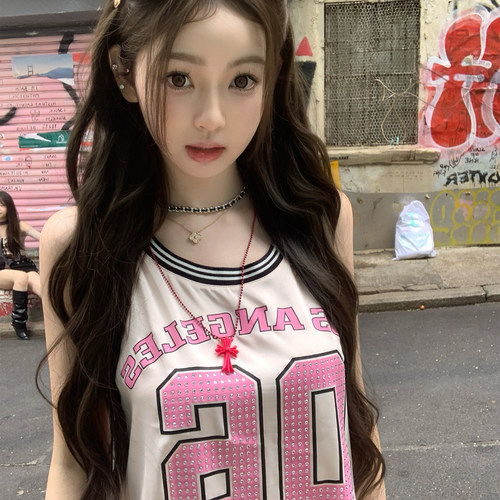 你的懒懒llan【拉拉队Barbie】高温烫钻工艺美式复古无袖球衣上衣