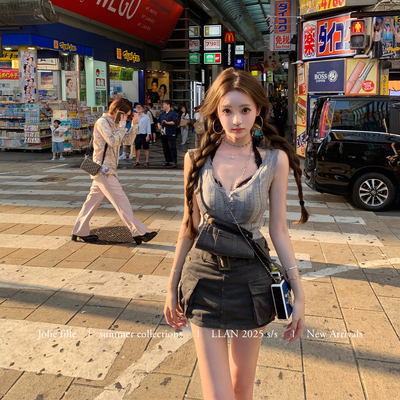 你的懒懒llan显腿长牛仔背带裙