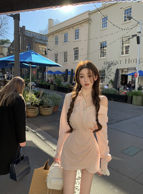 你的懒懒llan【人间扳手】纯欲风小心机露肩长袖衬衫连衣裙女春季