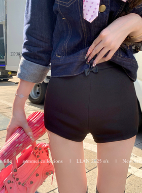 你的懒懒llan【搭配王者！！】V型剪裁两色蝴蝶结西装短裤热裤女