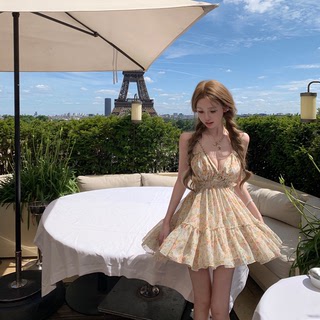 你的懒懒llan【不止玫瑰】元气少女性感挂脖碎花露背深V连衣裙女