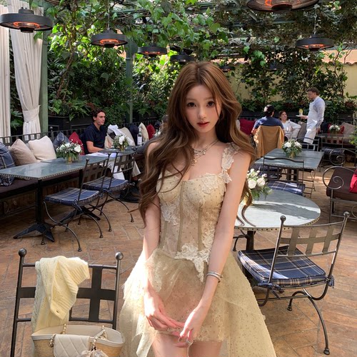 你的懒懒llan鱼骨网纱连衣裙