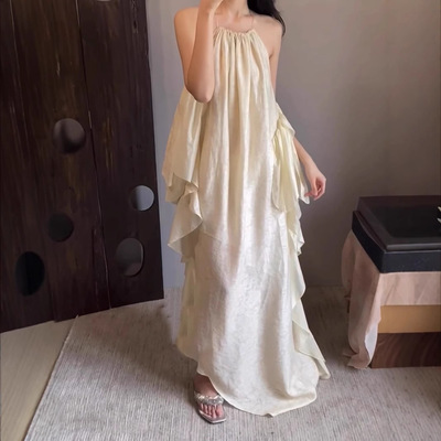 2026新款现货/露背叶边宽松挂脖吊带连衣裙女夏季慵懒度假风长裙