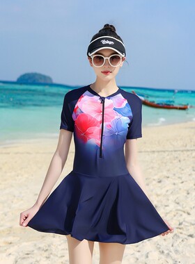 2026新款夏季连体泳衣女修身防嗮胖mm防嗮大码裙式拼色游泳衣批