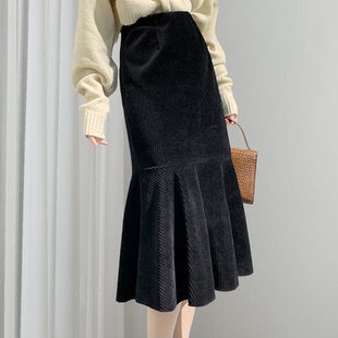 秋冬款灯芯绒鱼尾裙中长款高腰半身裙女外穿百搭a字胖m不规则下摆