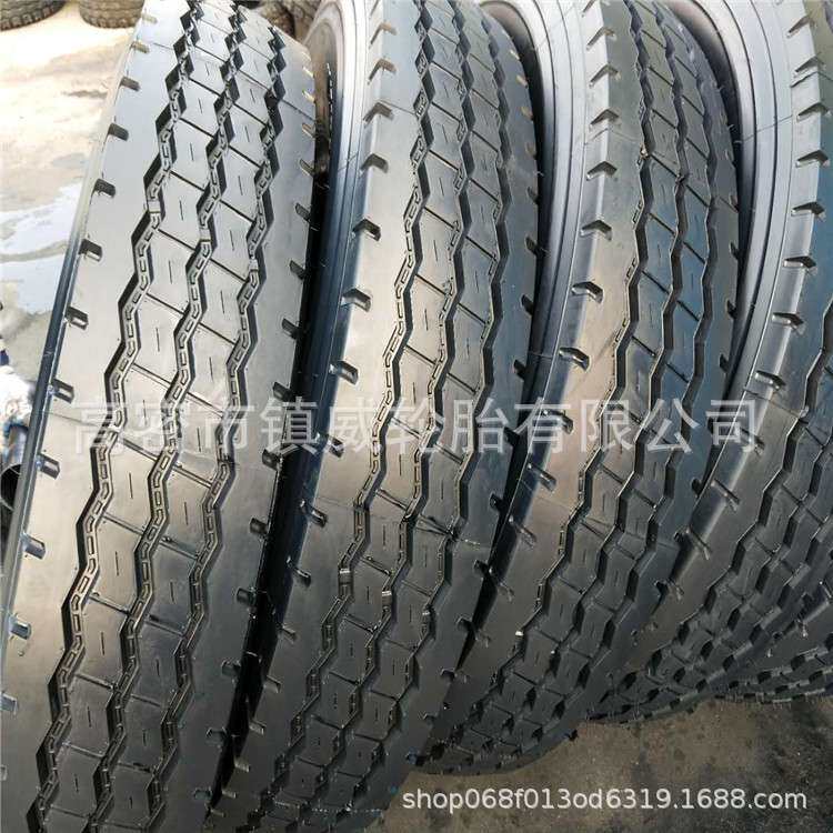 供应汽车吊车轮胎 12.00R24 全钢丝卡车客车轮胎