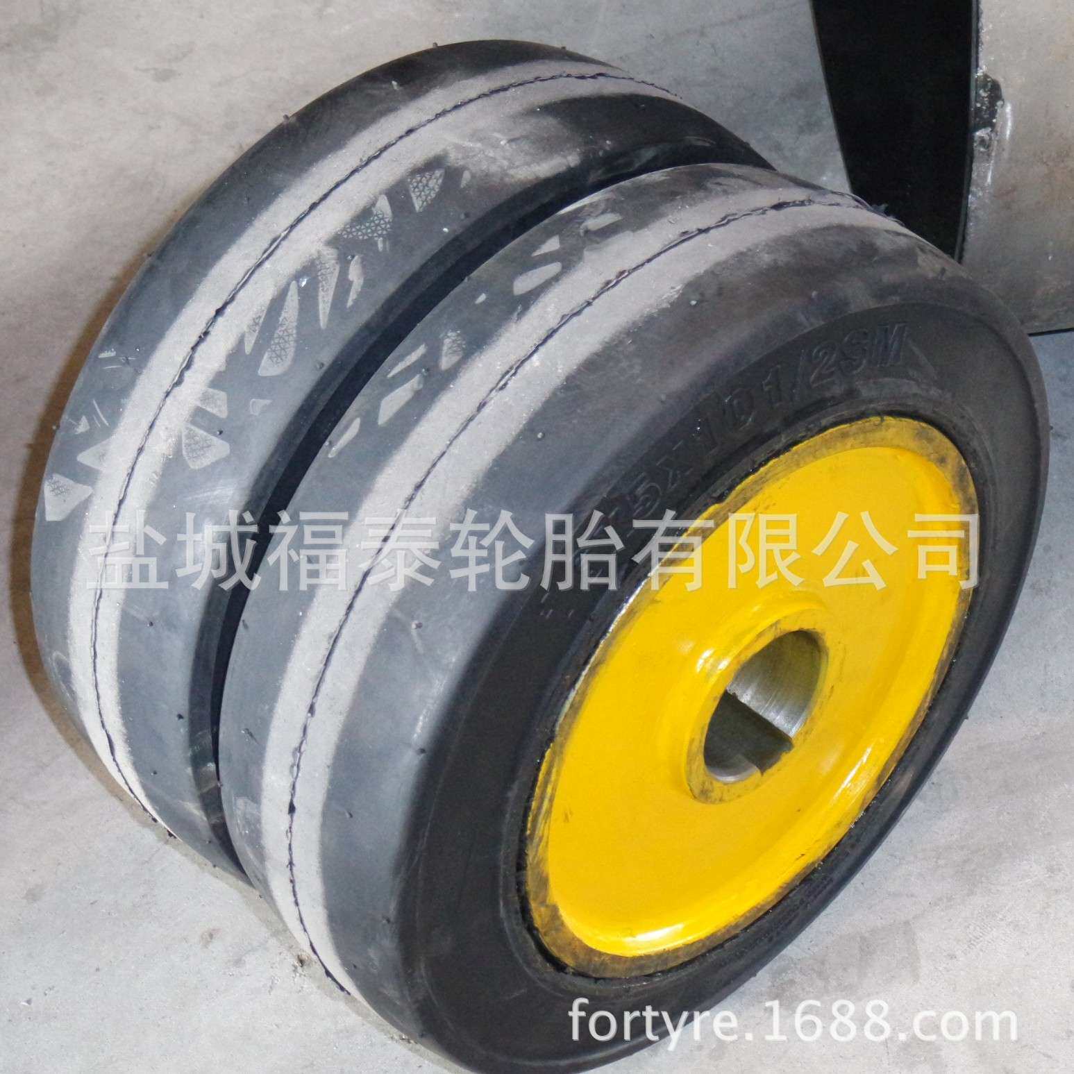 供应22*9*16（558*228*406）压配式、粘结式实心轮胎