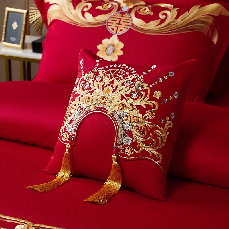 大红色纯棉小抱枕带芯精致刺绣结婚床品子孙枕婚庆配件圆形可拆洗