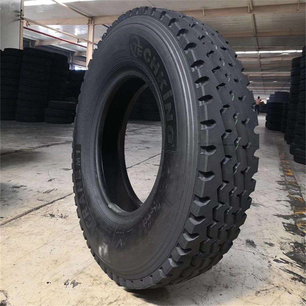 吊车起重机真空轮胎325/95R24全钢子午线1200R24汽车吊堆高机轮胎