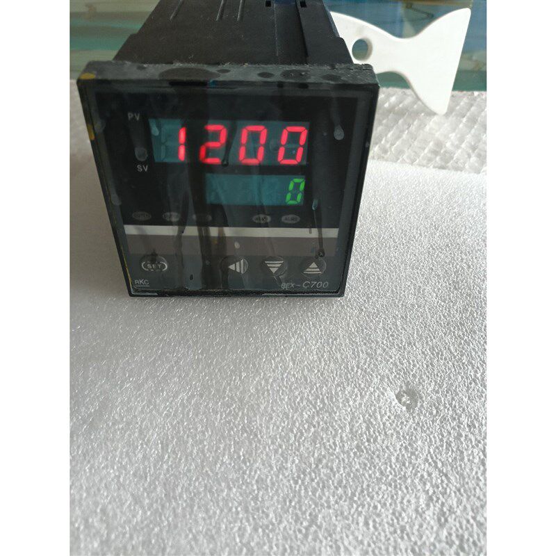 RKC,REx-C700型号,包好,成色如图,内1-2框.