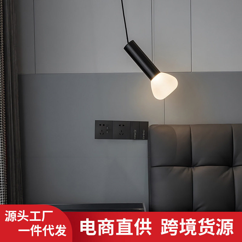 现代楼梯挑空吊灯复式楼别墅