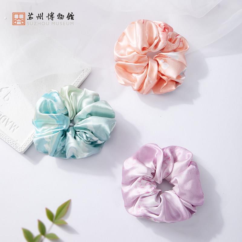苏州博物馆 太湖雪真丝方巾发圈套装丝绸领巾发绳礼盒送女友闺蜜