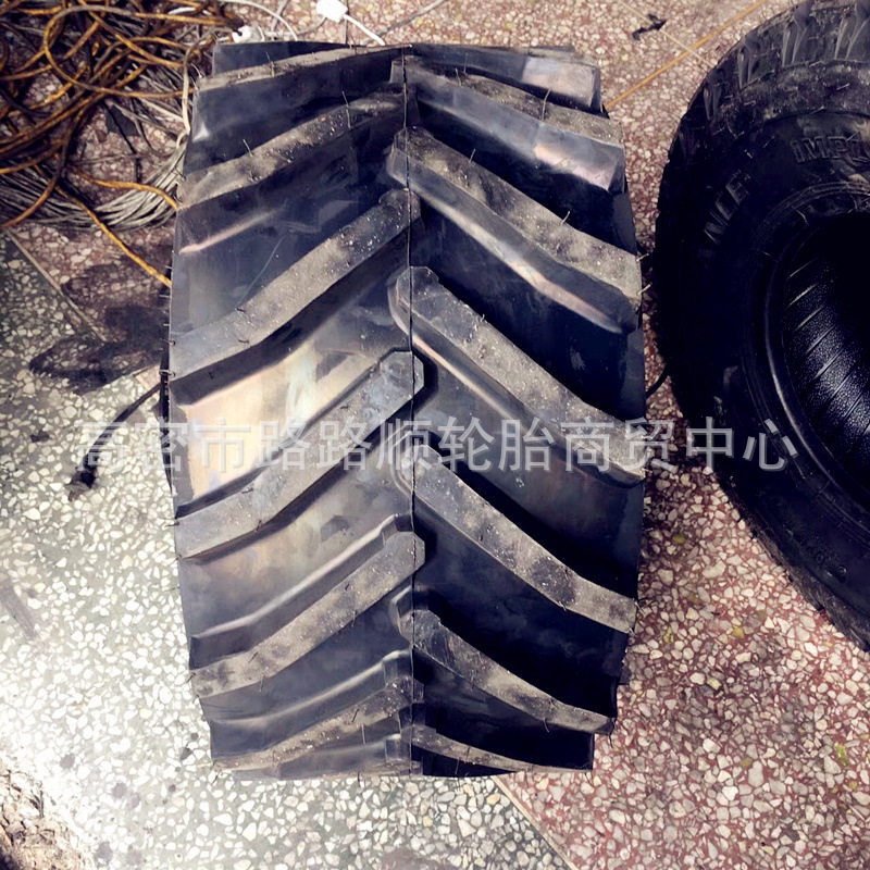 农机具人字轮胎31x15.5-15捆草机宽基轮胎