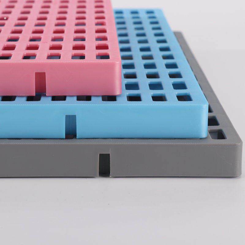 源头工厂好货脚垫板塑料垫板狗狗脚垫宠物网格垫兔笼猪仔板特大号