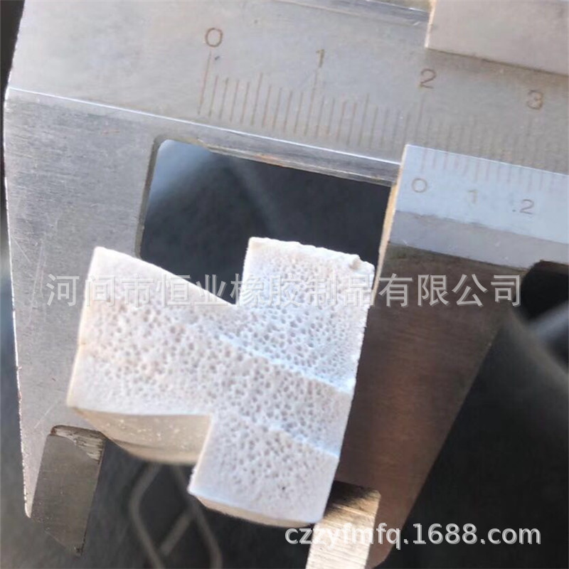 山东莱阳加气砖厂用球磨机橡胶衬板 蒸压釜密封圈 模框发泡条。